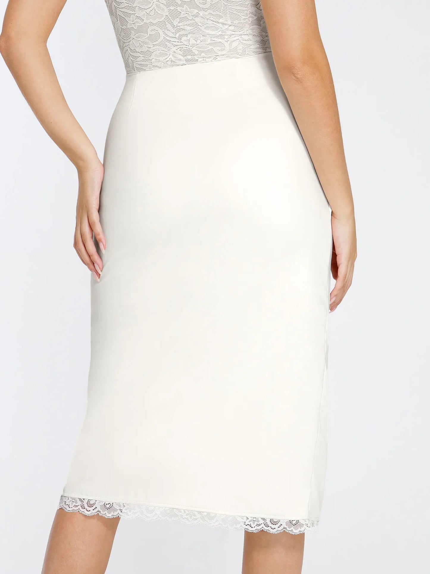 Ensemble body sculptant en dentelle gainant avec jupe mi-longue amincissante